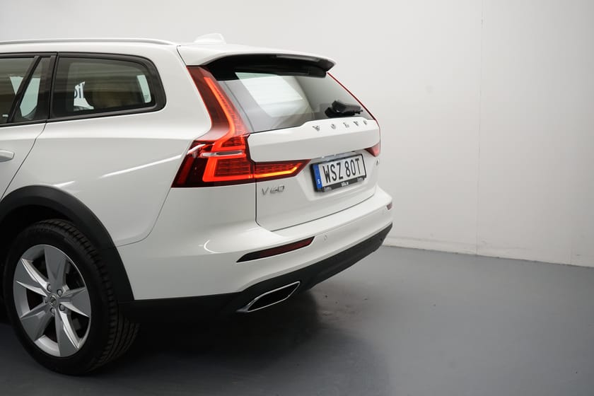 Bild 3 av Volvo V60 Cross Country D4 AWD Advanced SE II, Dragkrok, Baklucka elmanövrerad