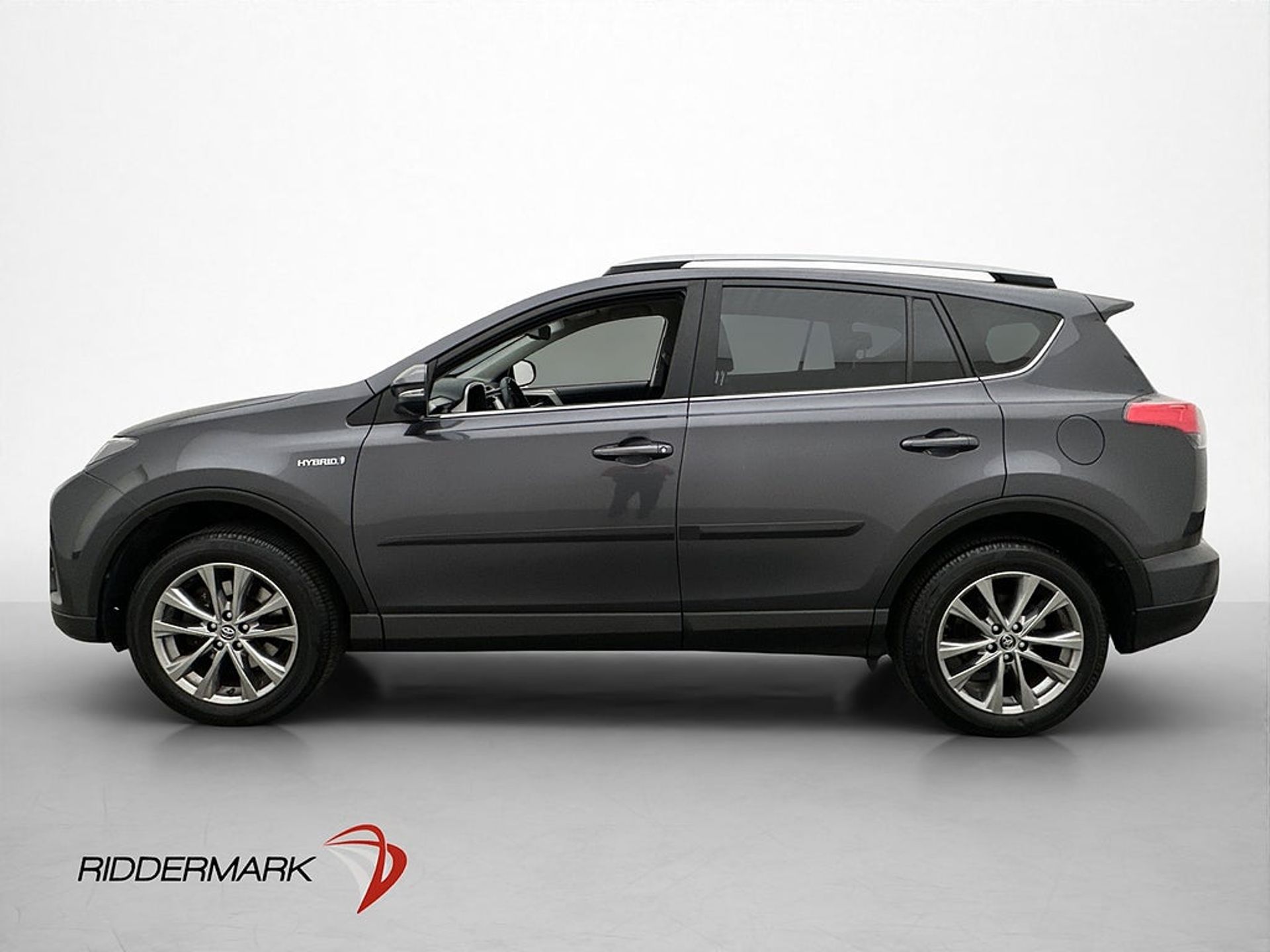 Toyota RAV4 2017, photo 5/10