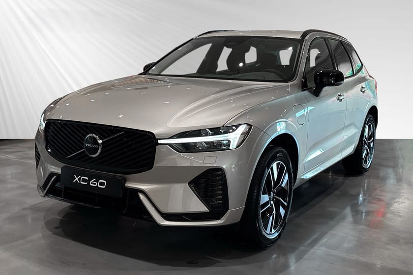 Bild 1 av Volvo XC60 T6 Plug-In Hybrid AWD Plus Nordic Edition KAMANJ | Lagerbil