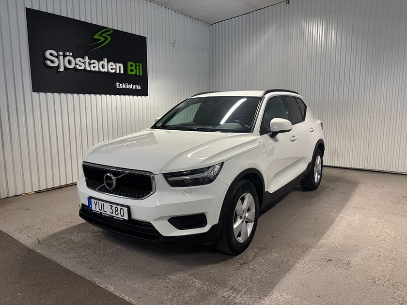 Bild 1 av Volvo XC40 D3 AWD Base Navi/Drag/Värmare/Bluetooth
