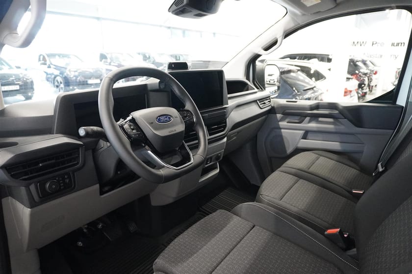 Bild 2 av Ford Transit Custom 320 Skåp Trend 320l 2.0l Ecoblue 170hk 8-Växlad Automat AWD Diesel