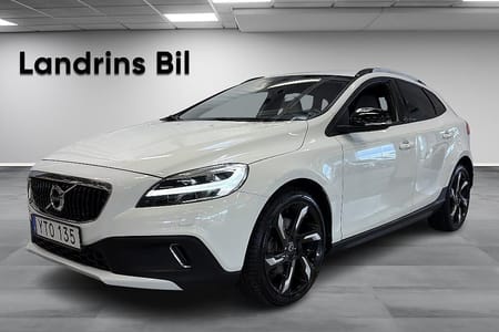 Volvo V40 Cross Country 152HK T3 AUT Momentum Pro Edition *Drag*V-Hjul*GPS*