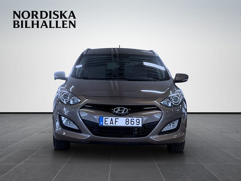 Bild 2 av Hyundai i30 Kombi 1.6 CRDi Business Nyservad Nybes Kamera Värmare