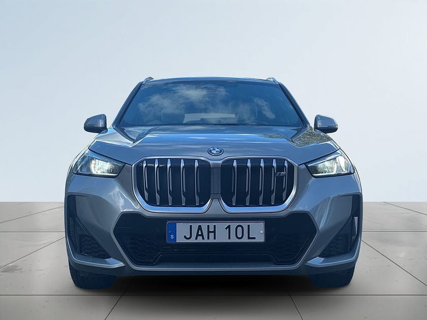 Bild 2 av BMW X1 xDrive25e M Sport Rattvärm/SoV-Däck/Drag/Navi/Kamera