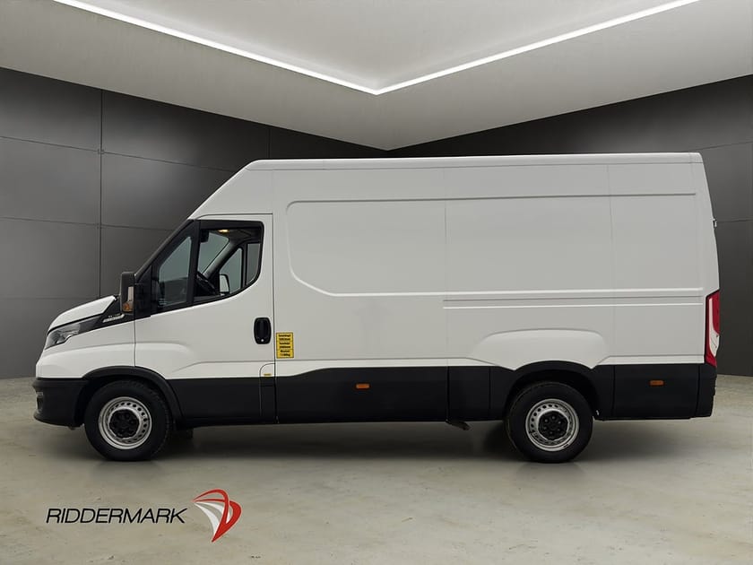 Bild 4 av Iveco Daily 35-140 Van L3H2 2.3JTD 136hk Värmare 3-Sit Farthållare Moms