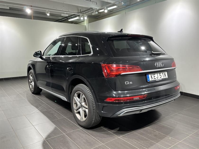 Bild 2 av Audi Q5 40 TDI quattro S Tronic Drag Värmare Sportstol LED