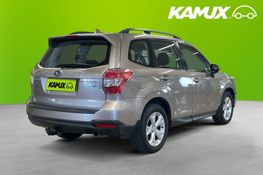 Bild 4 av Subaru Forester 2.0 4WD Lineartronic 147hk Farthållare Dragkrok
