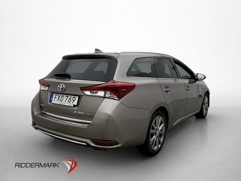 Bild 5 av Toyota Auris Touring Sports Hybrid Executive Kamera Halvskin