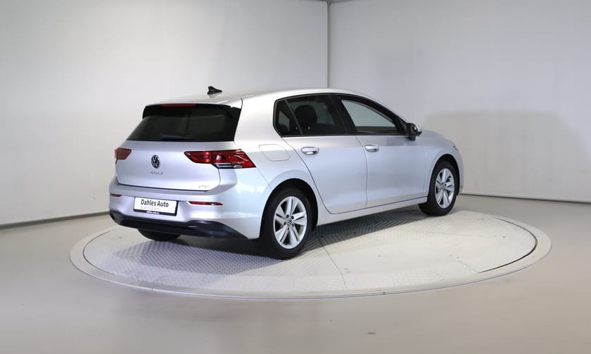 Bilde 5 av Volkswagen Golf 1,0 110hk E-TSI Life Aut. ACC/Kamera/Navi/Carplay