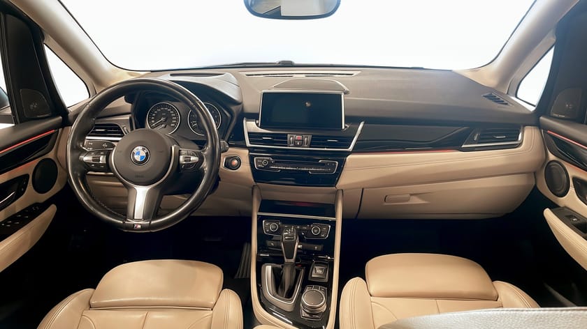 Bild 4 av BMW 225xe Active Tourer Sport Panorama Läder Navi Head-up H/K