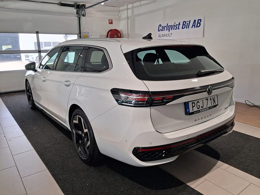 Bild 2 av Volkswagen Passat Sportscombi 4MOTION R-LINE TDI 193HK 4x4