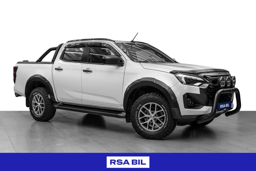 Bilde 1 av Isuzu D-Max Space Cab FaceLift-Frontgard m/3x ledlys/rulledeksel