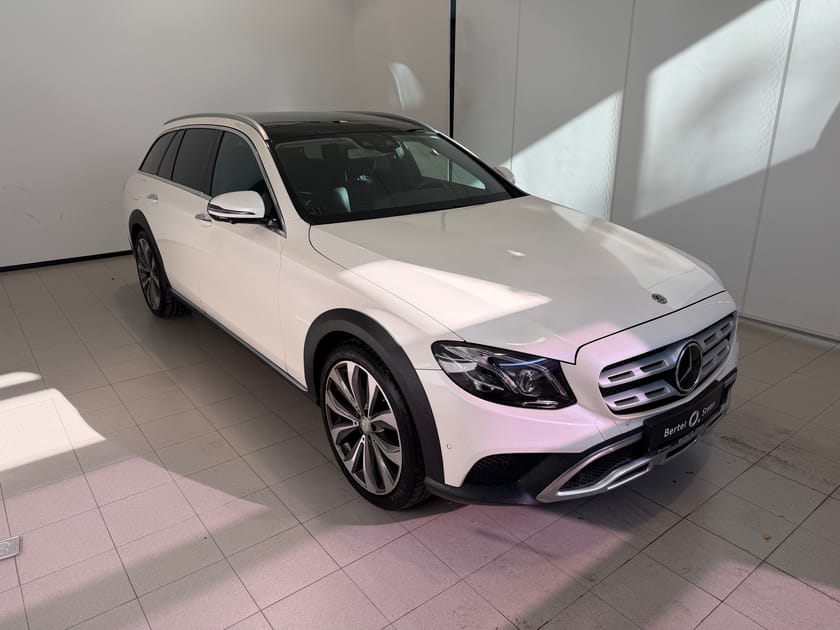 Bilde 2 av Mercedes-Benz E 220 d 4MATIC All-Terrain All-Terrain/ PREMIUM PLUS / COMAND / KROK