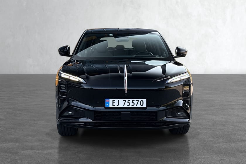 Bilde 2 av Hongqi EHS7 AWD Premium/Glasstak/Hengerfeste/4X4/Rå Ytelse