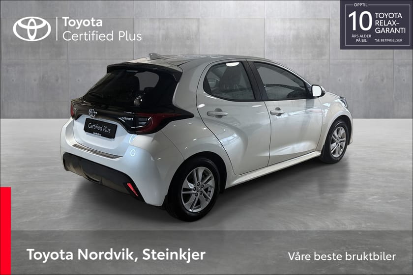 Bilde 5 av Toyota Yaris Hybrid Active Tech - Lav KM - Rentekampanje
