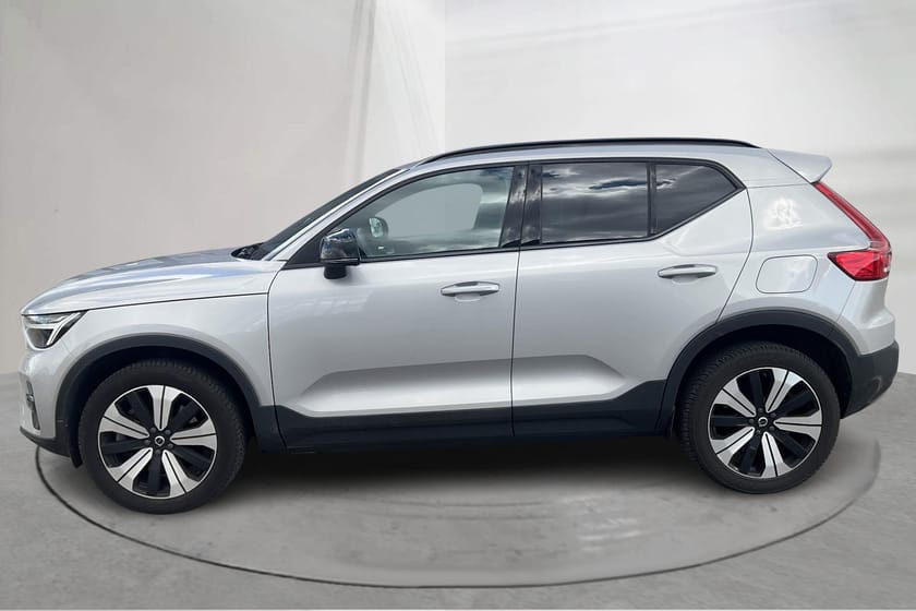 Bild 2 av Volvo XC40 Recharge P6 (231hk) Plus Backkamera