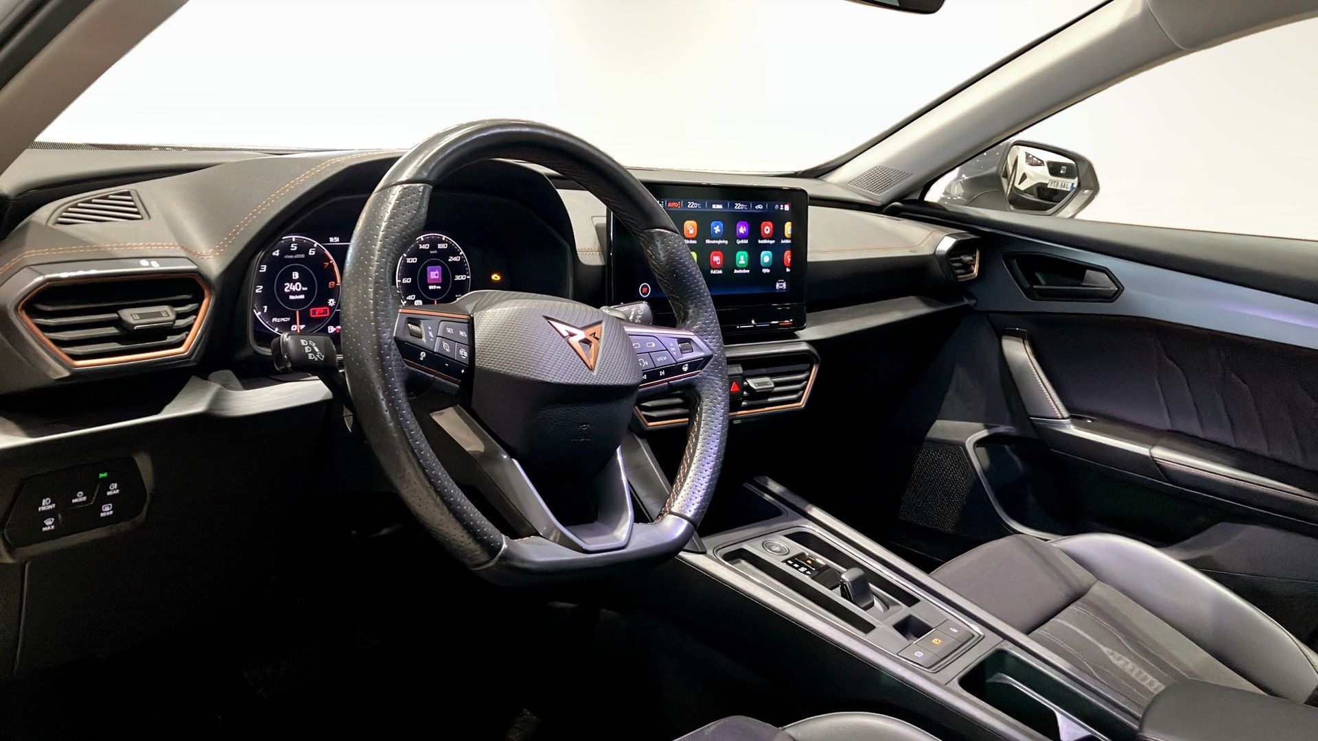 Cupra Formentor 1.5 TSI 2024, photo 7/10