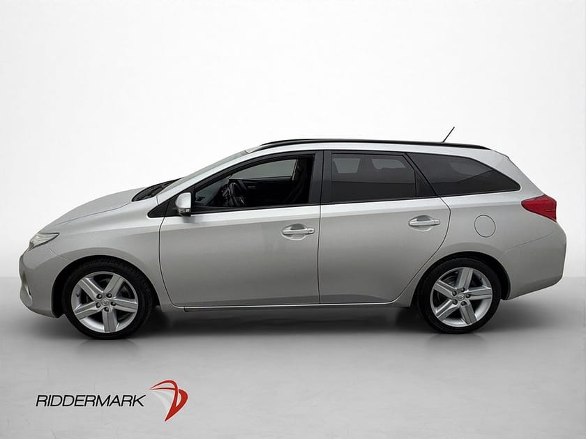 Bild 2 av Toyota Auris Touring Sports 132hk Edition 50 M&K Värm Drag Kamera