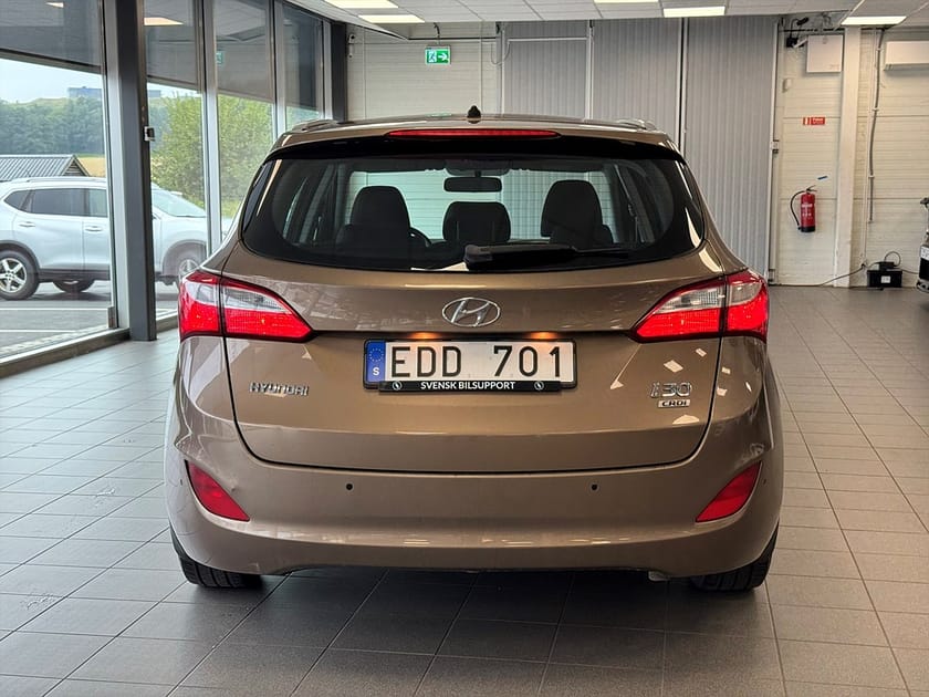 Bild 4 av Hyundai i30 Kombi 1.6 CRDi Automat Sensorer BT Business