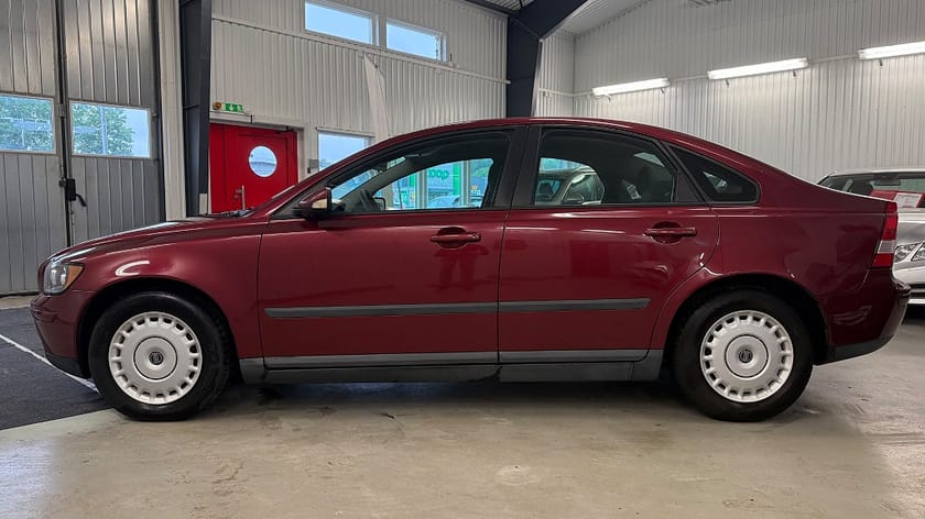 Bild 5 av Volvo S40 1.8 Manuell, 125hk * VÄLSKÖTT *