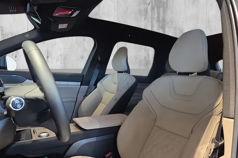 Volvo EX90 Twin Motor Performance bilde 19