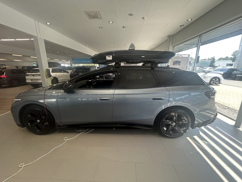Bild 2 av Volkswagen ID.7 GTX Tourer 86 KWH BATTERI 340 HK 1 VXL