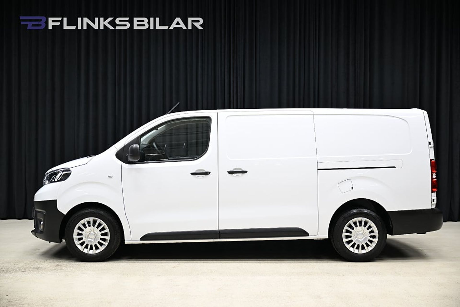 Toyota Proace 2.0 D-4D 144HK L3 Automat 2024, kuva 3/10