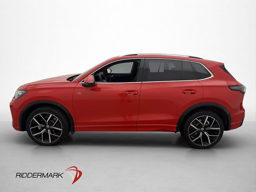 Bild 5 av Volkswagen Tiguan 193hk R-Line Pano H/K Skinn 360° SE SPEC!!