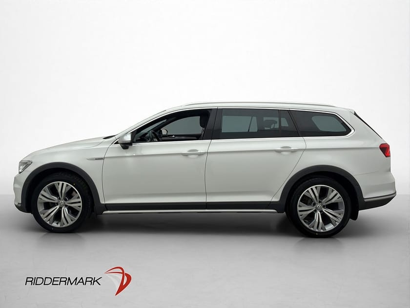 Bild 1 av Volkswagen Passat Alltrack 4M Cockpit Pano Värm Skinn Kamera