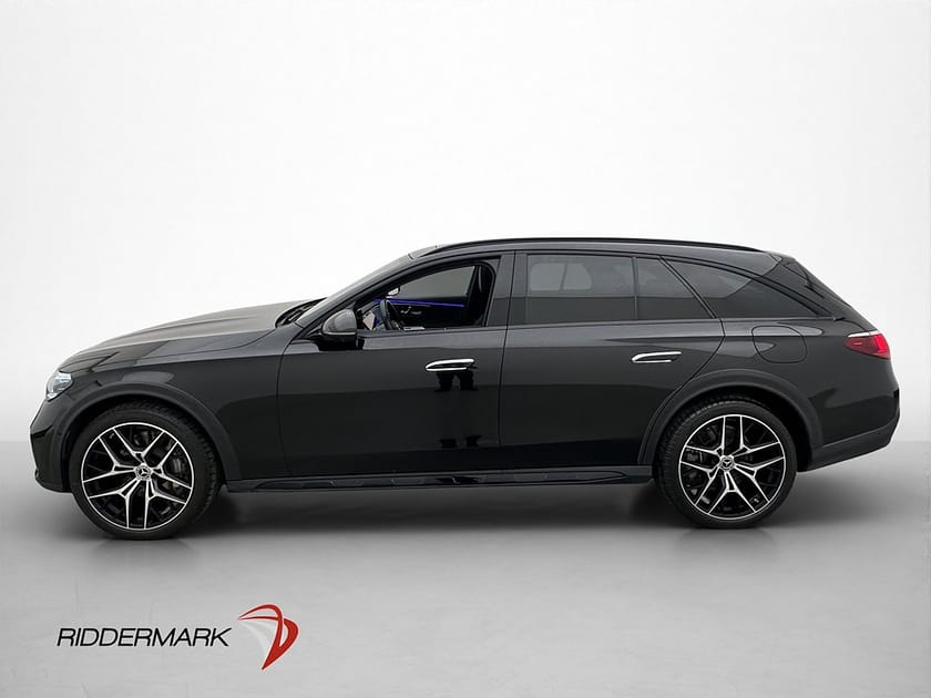 Bild 4 av Mercedes-Benz E 300 de 4MATIC All-Terrain E300 4M Burmester Pano 360 Drag
