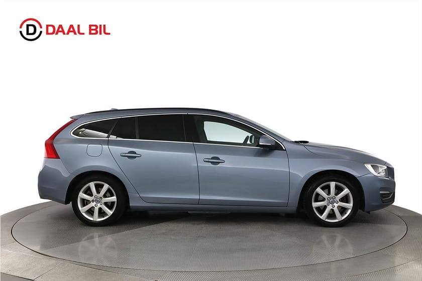 Bild 5 av Volvo V60 D4 190HK MOMENTUM DRAG P-SENS ACC BLISS BT