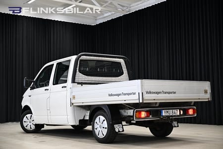 Volkswagen Transporter Chassi Dubbelhytt TDI 102HK Dubbelhytt|Flak|Drag|Värmare|Lågmil|Leasbar