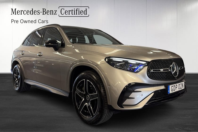 Bild 3 av Mercedes-Benz GLC 300 e 4MATIC Moms/AMG/Panorama/Dragkrok