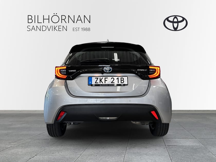 Bild 5 av Toyota Yaris Hybrid 1,5 Active Komfortpaket P-sensorer Vinterhjul