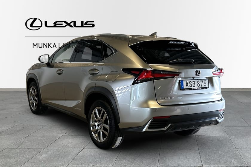 Bild 2 av Lexus NX 300h AWD Executive v-hjul