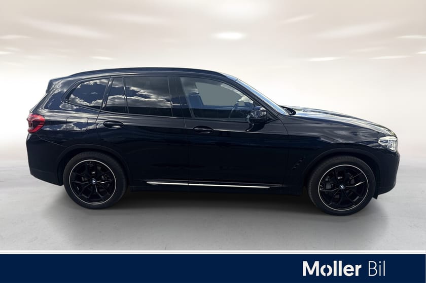 Bilde 4 av BMW iX3 Fully Charged