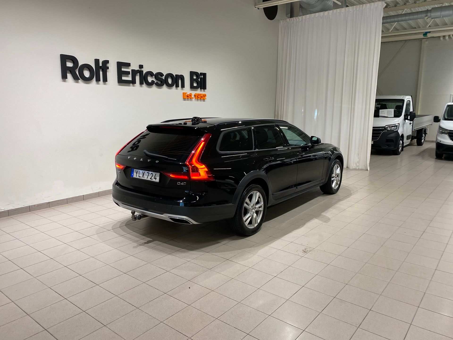 Volvo V90 Cross Country D4 AWD Business 2018, bild 7/10