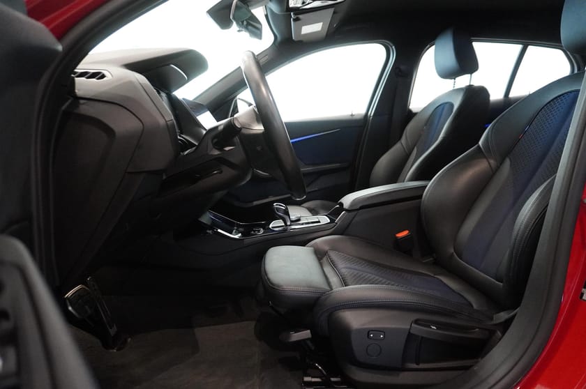 Bild 5 av BMW 118i M-Sport Automat LED PDC Sportstolar 140hk