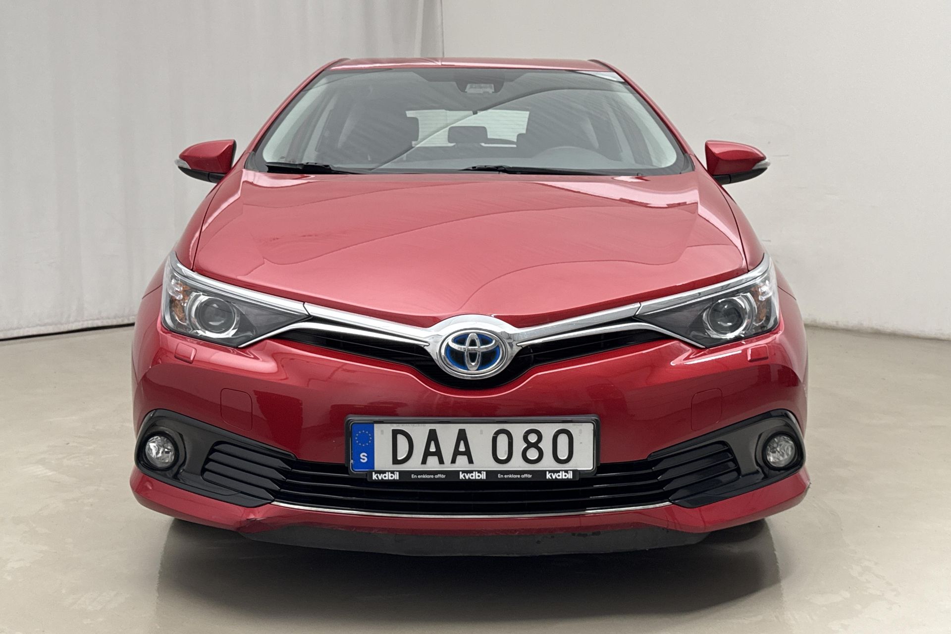 Toyota Auris Hybrid 2016, bild 5/10