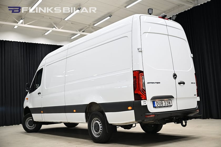 Bild 3 av Mercedes-Benz Sprinter 319 CDI 4x4 Skåpbil 190HK Automat Servicebil
