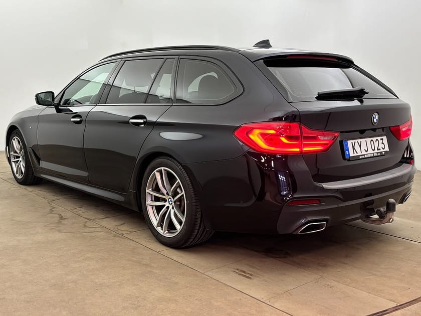 Bild 4 av BMW 520d Touring Steptronic M Sport Pano Drag B-kamera