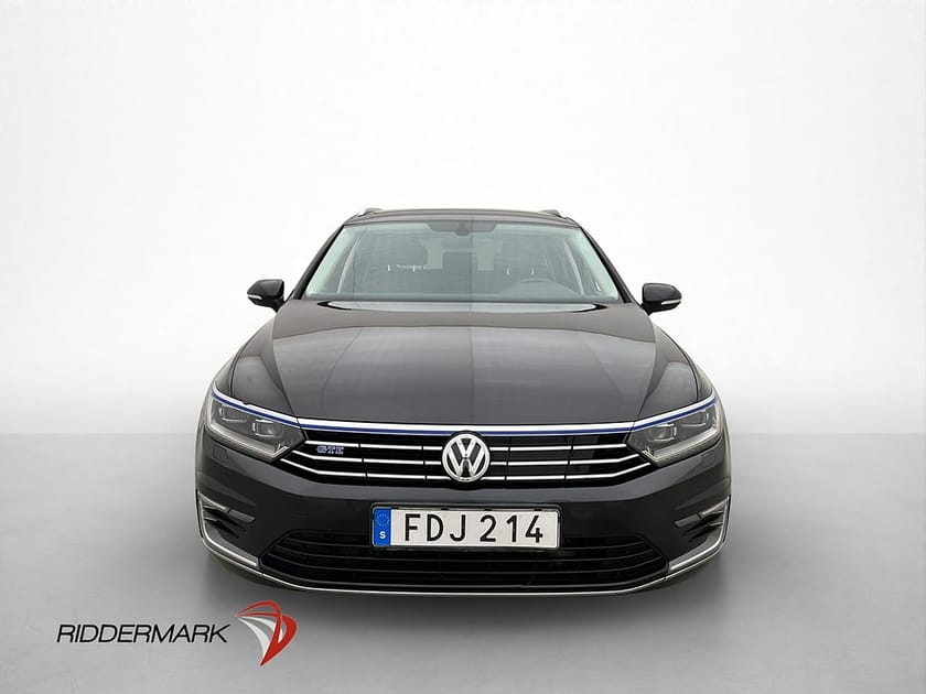 Bild 2 av Volkswagen Passat Variant GTE 218hk Värmare Drag Cockpit Kamera Navi