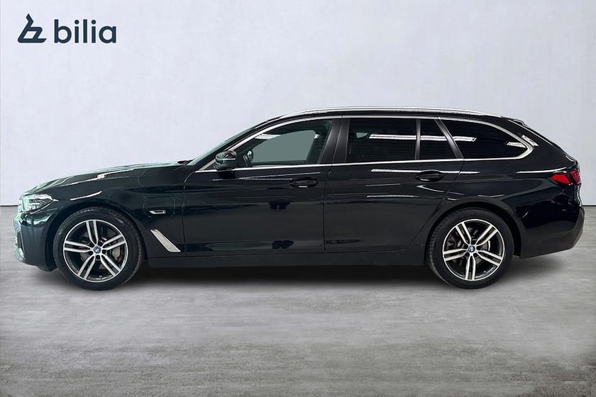 Bild 3 av BMW 530e xDrive Touring Touring| Aktiv farth. | HiFi | Drag | Tonade ru.