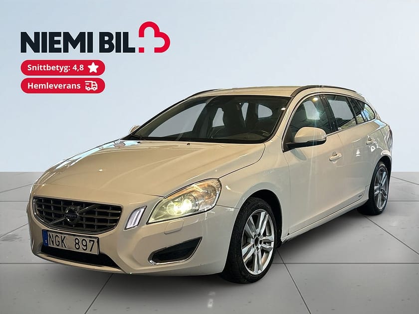 Bild 1 av Volvo V60 D4 AWD Aut Momentum Dvärm/Skinn/Drag/Psens/Xenon