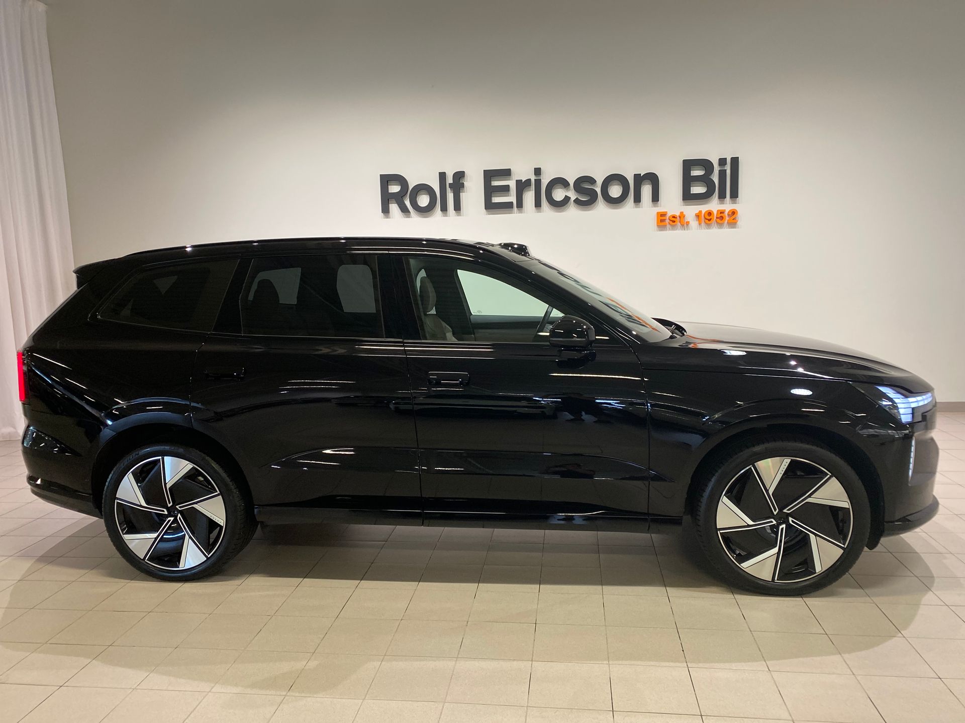 Volvo EX90 Twin Motor Ultra 7-sätes 2025, bild 2/15