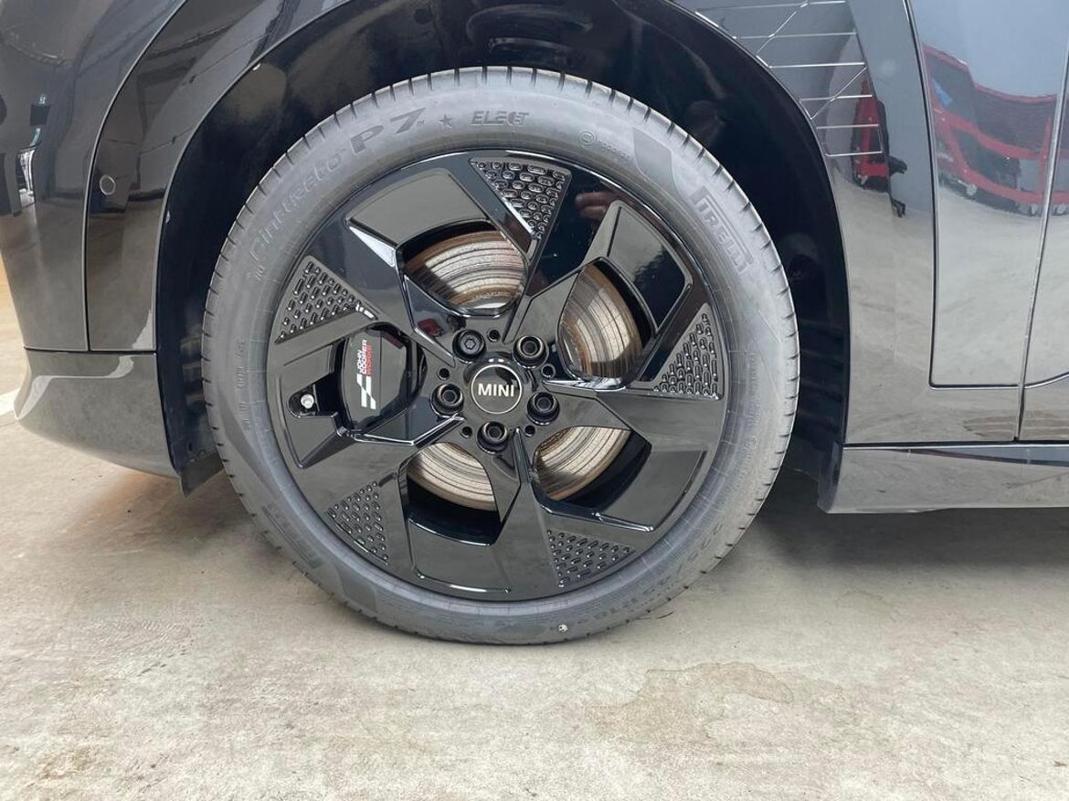 MINI Aceman E, 184hp, 2025