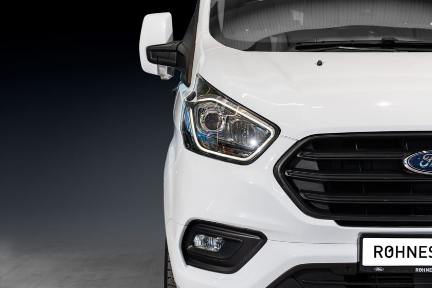 Bilde 4 av Ford Transit Custom 340 2023/FWD/Automat/R.kam/S+V/krok