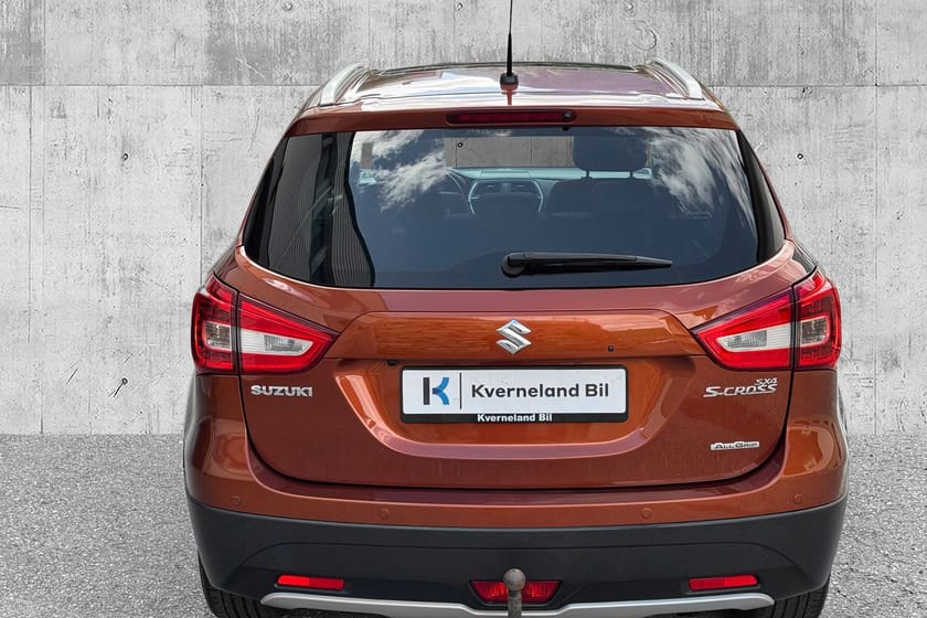 Bilde 4 av Suzuki SX4 S-Cross 140HK/4X4/SKINN/PANORAMA/AUTOMAT/KROK