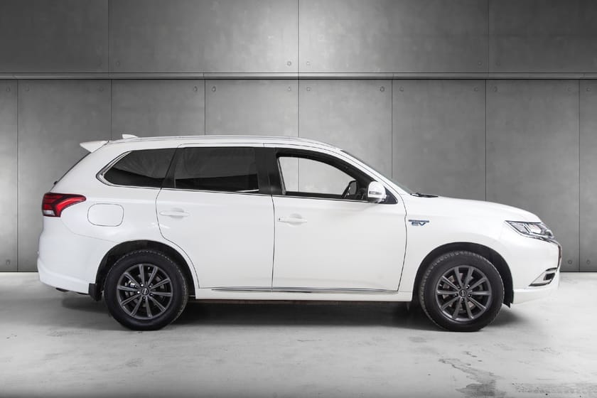 Bilde 5 av Mitsubishi Outlander PHEV /FRI.FRAKT/INSTYLE+/ACC/360*KAMERA/SKINN/KROK/++!