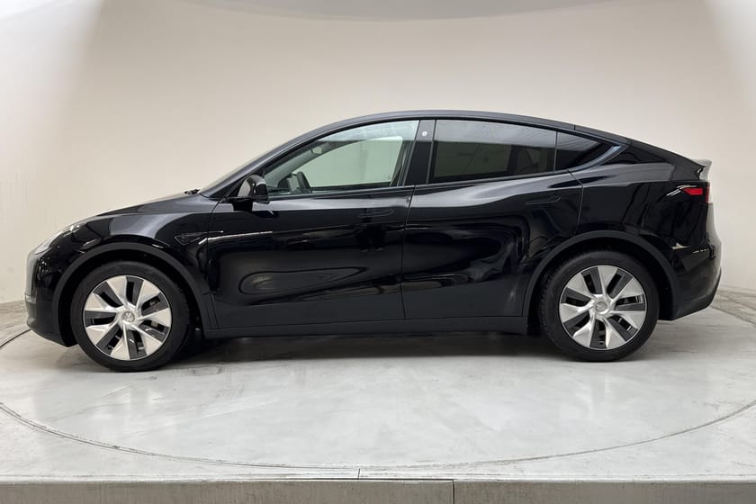 Bild 2 av Tesla Model Y Long Range AWD Dual Motor Vit inredning
